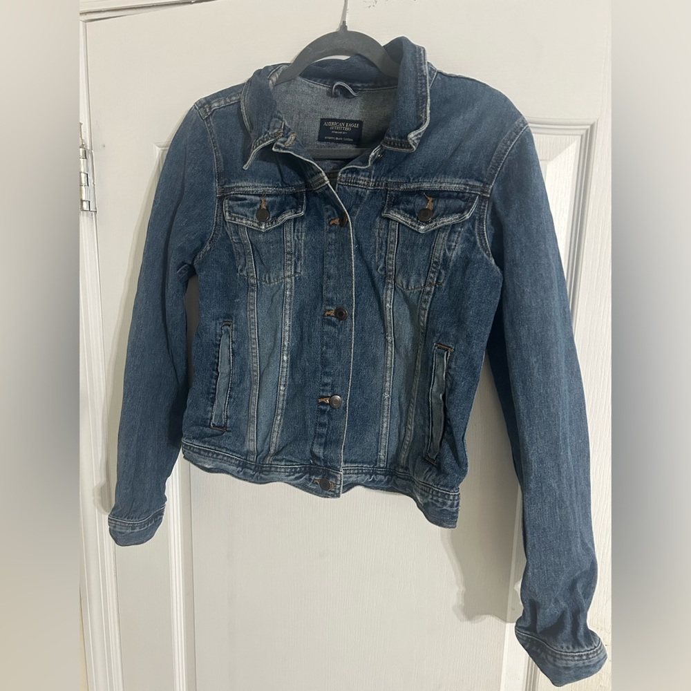 American Eagle Outfitters Classic Blue Jean Jacket Vintage 2000’s